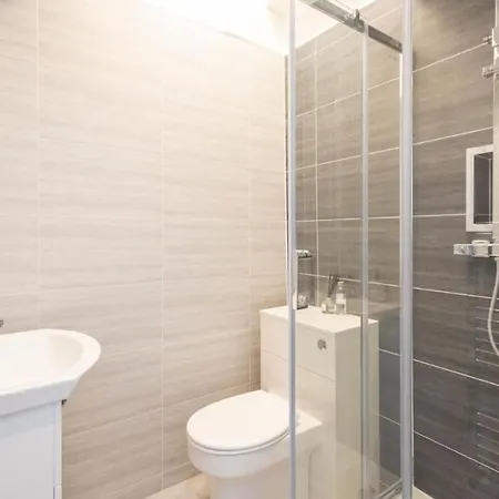 アパート Hampton Manor House - 9 Bedrooms *